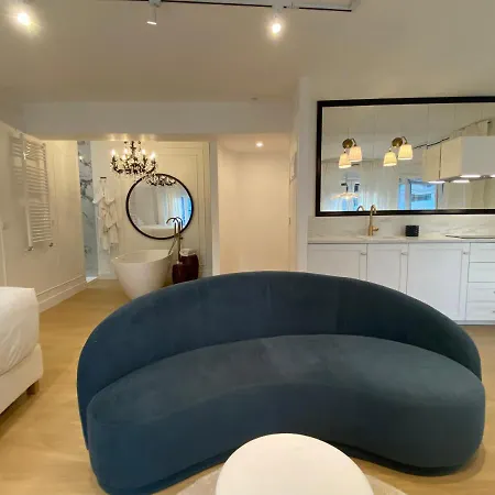 - Indigo Apartment